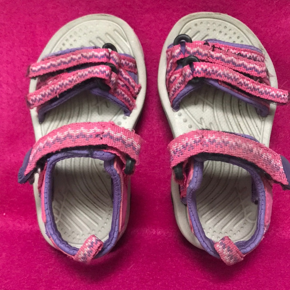Northside size 5 t girls pink and purple  sandals